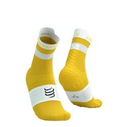 COMPRESSPORT Skarpetki do biegania wysokie PRORACING SOCKS V4 RUN HIGH lemon/white