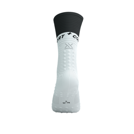 COMPRESSPORT Skarpetki kompresyjne do biegania MID COMPRESSION SOCKS V2.0 white/black