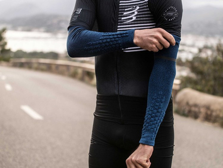 COMPRESSPORT Rękawki kompresyjne ARMFORCE ULTRALIGHT niebieskie