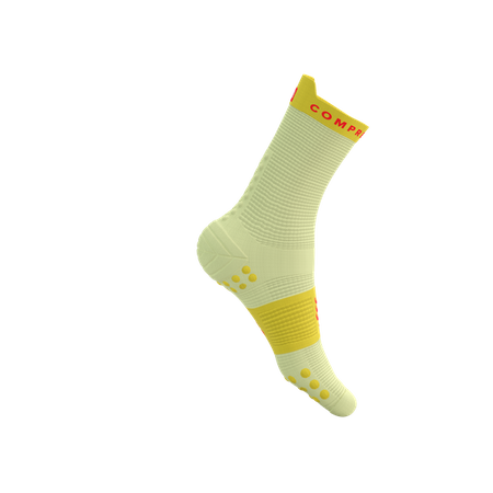 COMPRESSPORT Skarpetki do biegania wysokie PRORACING SOCKS V4 RUN HIGH elf yellow/fluo red