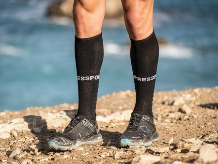 COMPRESSPORT Skarpety kompresyjne FULL SOCKS RUN black