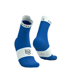 COMPRESSPORT Skarpetki do biegania wysokie PRORACING SOCKS V4 RUN HIGH princess blue/white