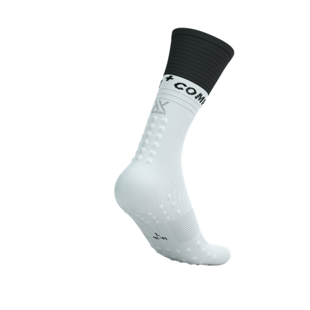 COMPRESSPORT Skarpetki kompresyjne do biegania MID COMPRESSION SOCKS V2.0 white/black