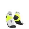 COMPRESSPORT Skarpetki do biegania ULTRA TRAIL SOCKS LOW V2.0 white/safe yellow