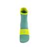 COMPRESSPORT Skarpetki do biegania trailowe PRORACING SOCKS V4 TRAIL shell blue/safe yellow