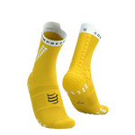COMPRESSPORT Skarpetki do biegania trailowe PRORACING SOCKS V4 TRAIL lemon/white