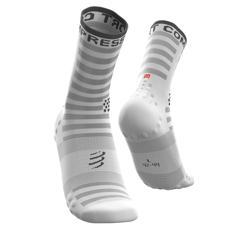 COMPRESSPORT Skarpetki do biegania ProRacing Socks v3.0 ULTRALIGHT RUN HIGH białe
