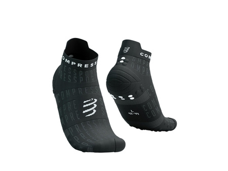 COMPRESSPORT Skarpetki do biegania krótkie ProRacing Socks V4 BLACK EDITION 2023 czarne