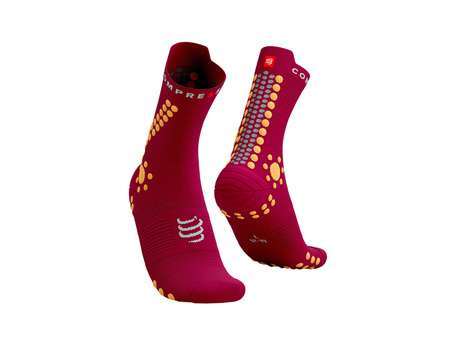 COMPRESSPORT Skarpetki do biegania trailowe ProRacing Socks V4 Trail persian red